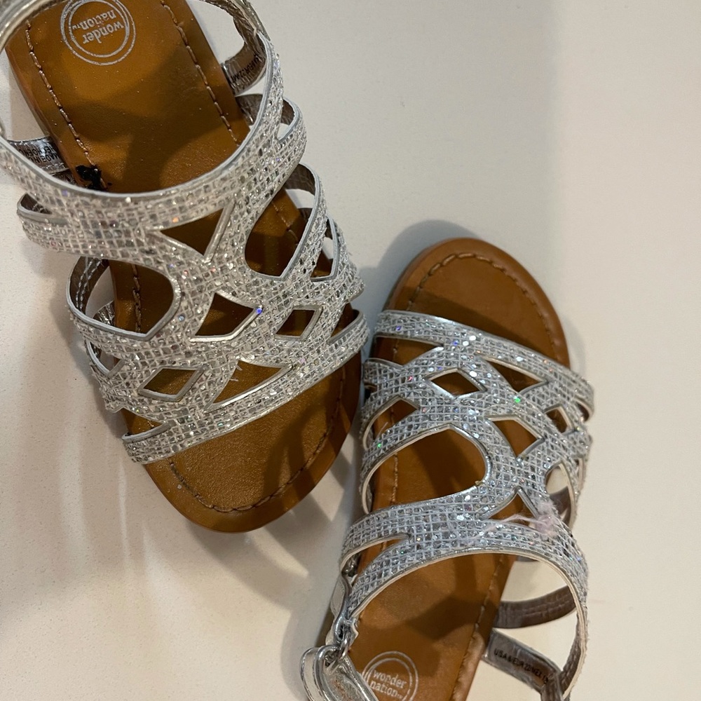 Like new wonder nation silver sands toddler girl size 6